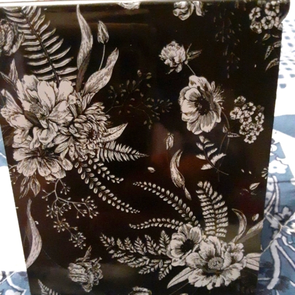 Makeup mirror